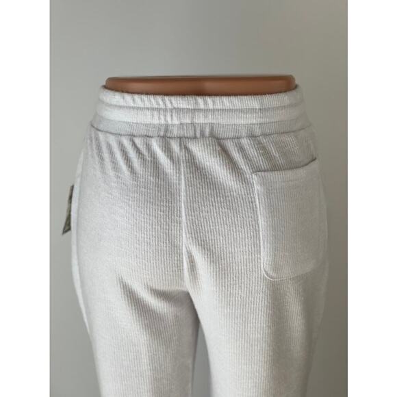 Brushed Rib Lake Tahoe Jogger Pants with Pockets in White - Picture 5 of 6